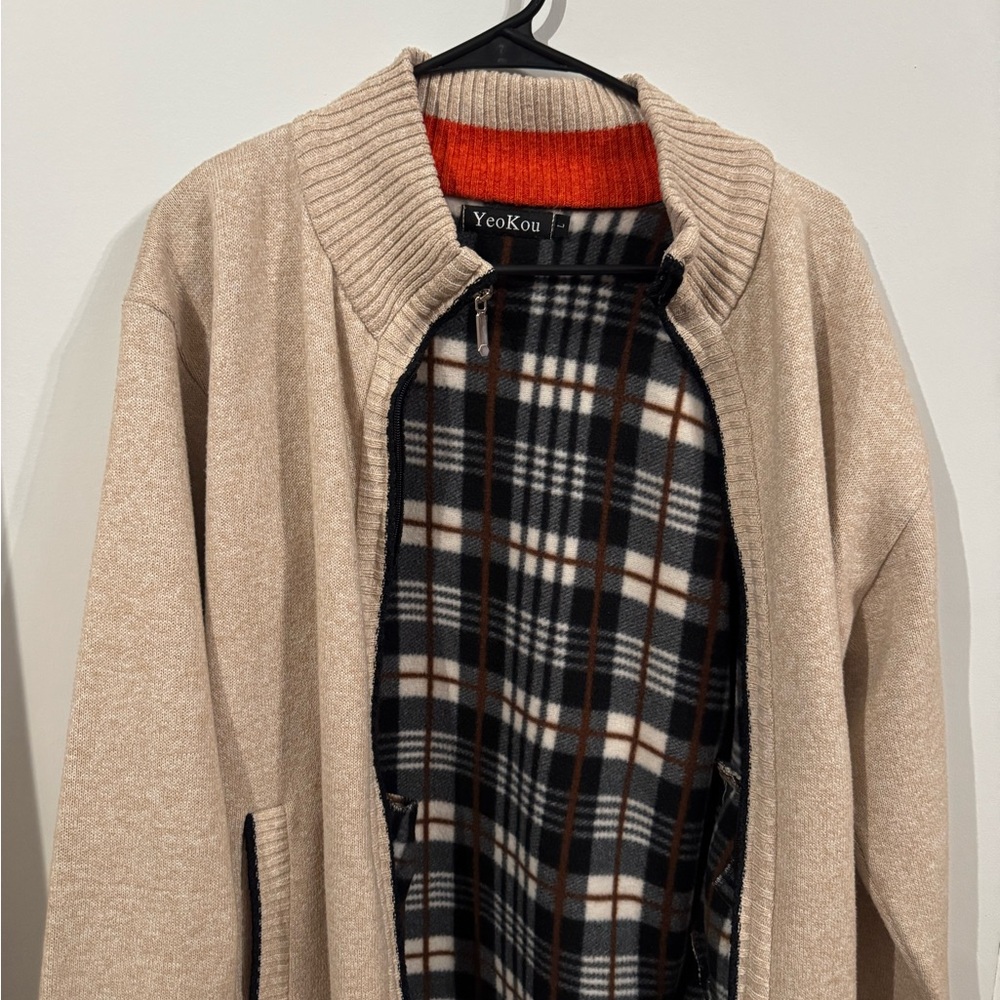 Yeokou Men's Beige Zip Up Sweater